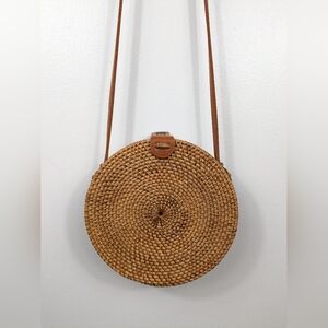 Vintage Wicker Rattan Circle Canteen Style Boho Crossbody Bag Purse